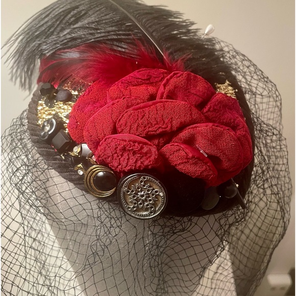 Black Velvet Fascinator/ Hat with Feathers Full Face Veil - Picture 1 of 9